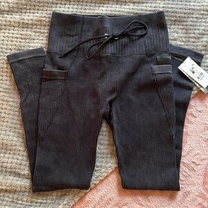 🍊3 for$18🍊Navy Blue Ribbed Leggings